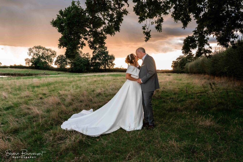 golden hour couples photos, golden hour wedding photo